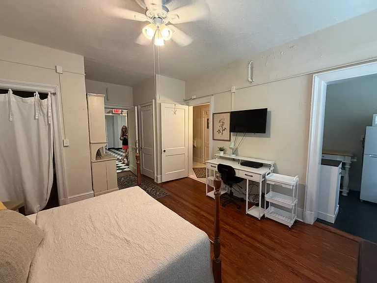 24 E Liberty St #61 — Photo 5
