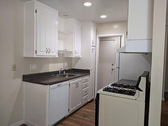 4th image of 2755 Country Dr APT 240