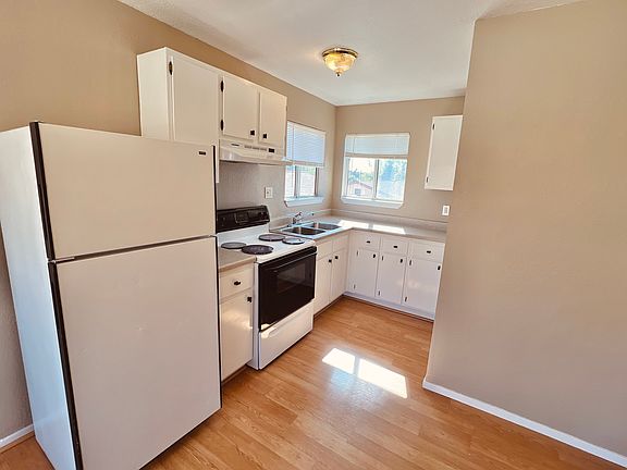 3rd image of 405 Canvasback Dr #B