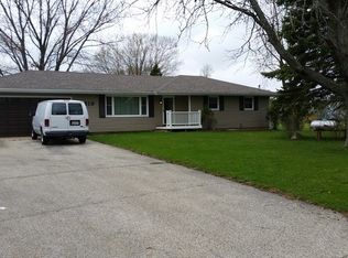 2319 Lamb Rd, Woodstock, IL 60098