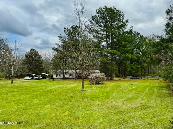 1027 Hunter Lake Est, Crystal Springs, MS 39059