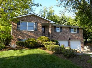 116 Irwin Ave, Houston, PA