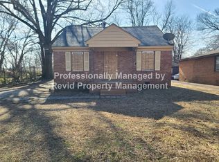 1245 Elliston Rd, Memphis, TN 38106