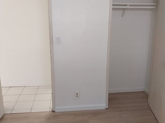 5th image of 313 Raymond St APT 3