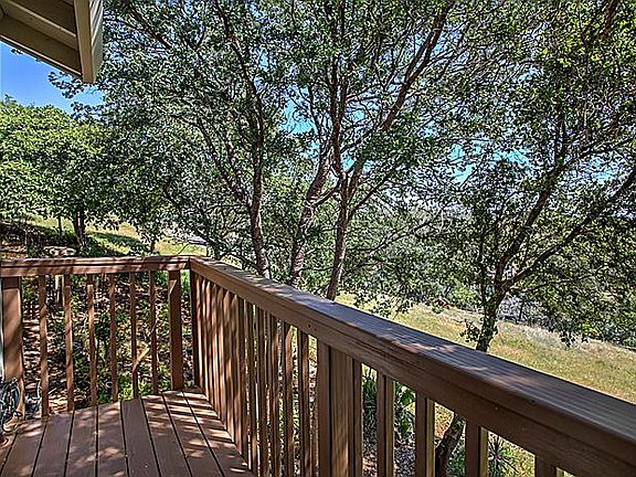 4th image of 270 Crestridge Ln