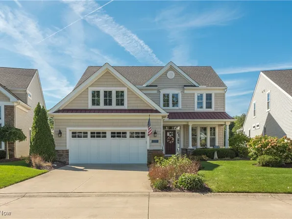 704 Heron Bay #34, Avon Lake, OH 44012