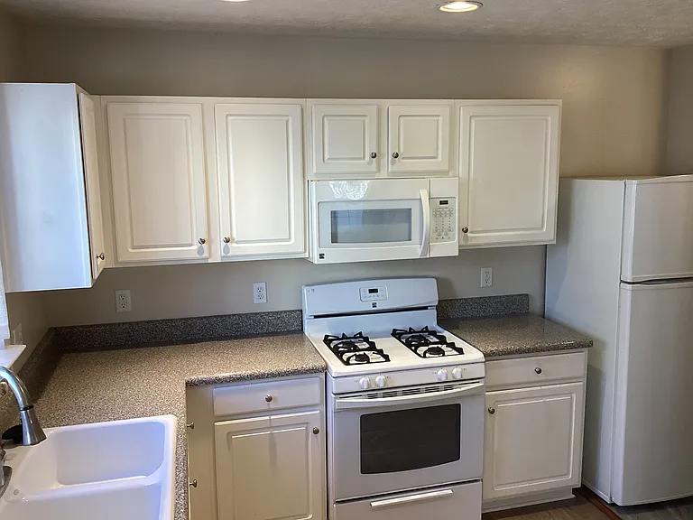 127 Swanee Ln — Photo 9