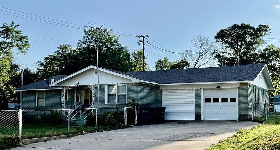 1st image of 218 S Ruth Ave