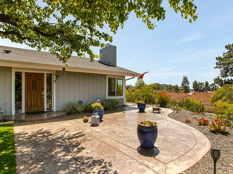 17175 Tam O Shanter Dr — Photo 38