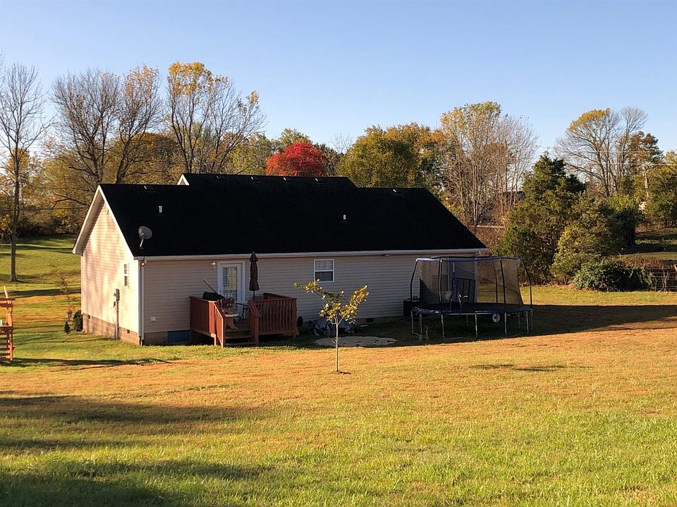 2nd image of 2462 Union City Rd