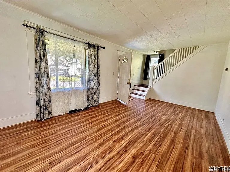 Shirley Ave — Photo 10