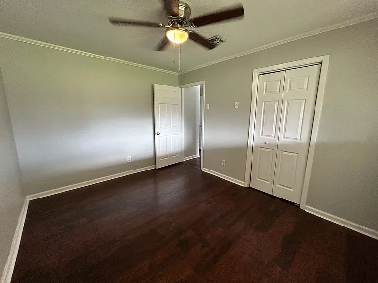 1603 Anita St — Photo 14