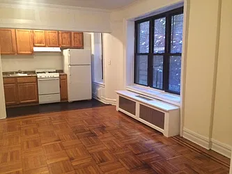 Rented by Mall Properties, Inc.