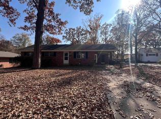 7701 Apache Rd, Little Rock, AR 72205