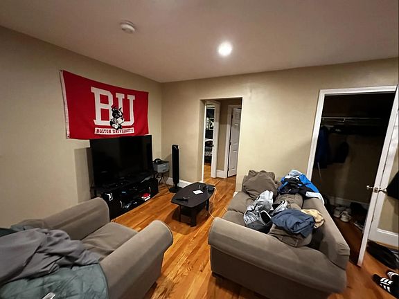 4th image of 66 Egmont St APT 1D
