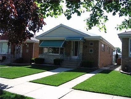 1st image of 7454 N Oconto Ave
