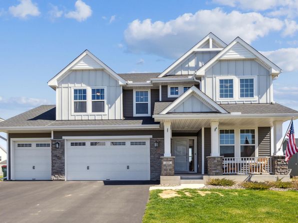 2133 Johanna Cir, Lino Lakes, MN 55038