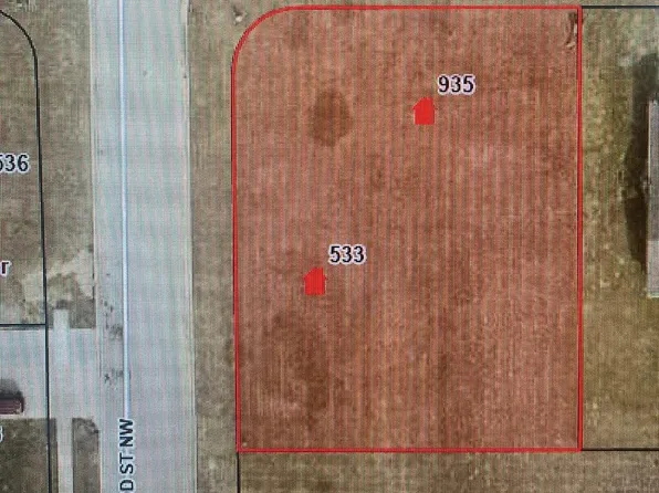 935 6th Ave NW, Demotte, IN 46310