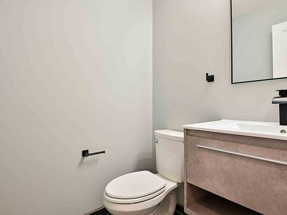 2641 4th ST NE #2-3_01302023