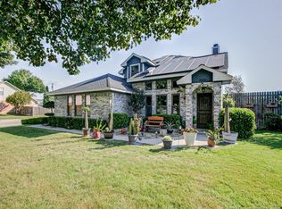 3600 Fairview Dr, Corinth, TX 76210