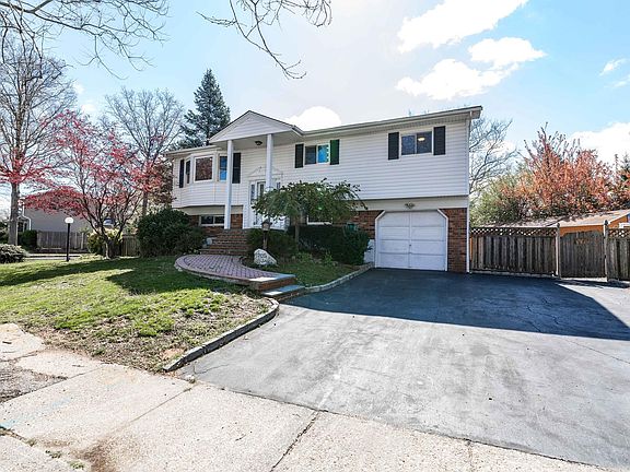 2nd image of 705 10th Ave