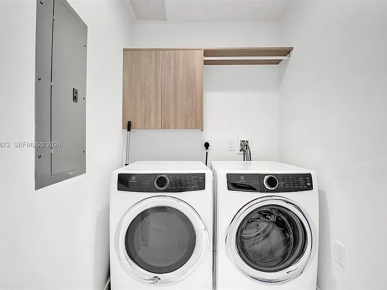 851 NE 1st Ave #4001S — Photo 7