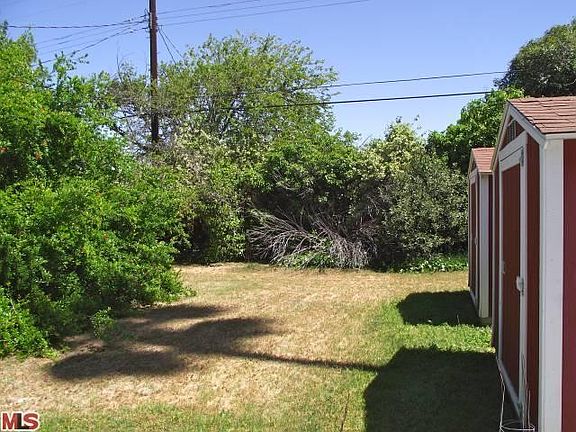 3rd image of 5736 Newcastle Ave