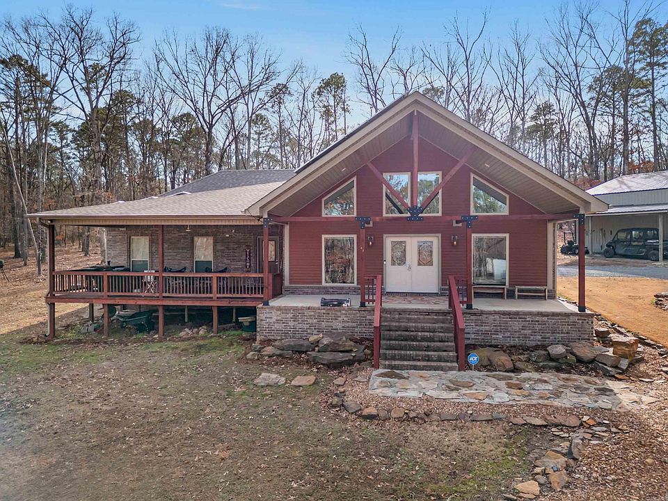 1st image of 44 Stillwater Ln