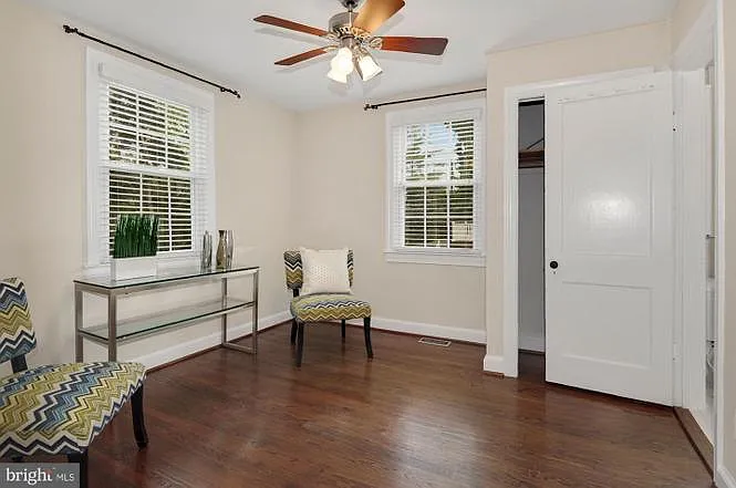 3710 Burrows Ave — Photo 8