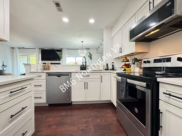 8056 Pantano Pl — Photo 14