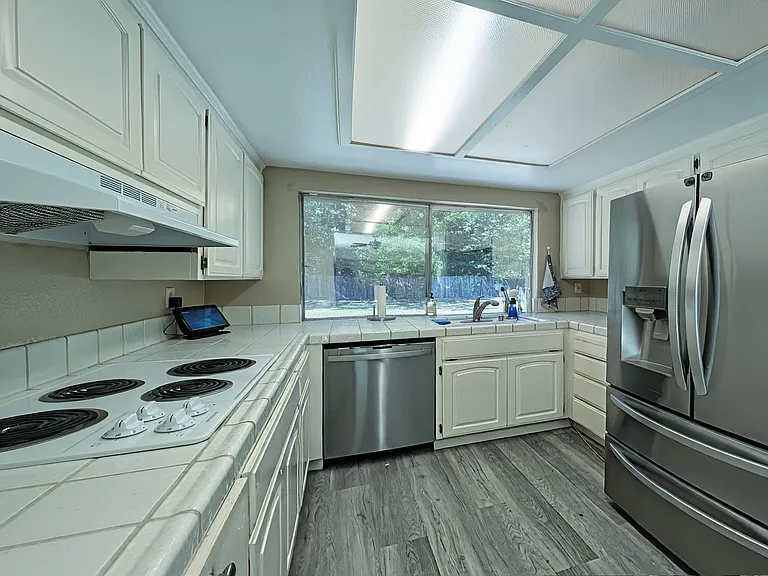 775 Park Hill Rd — Photo 11
