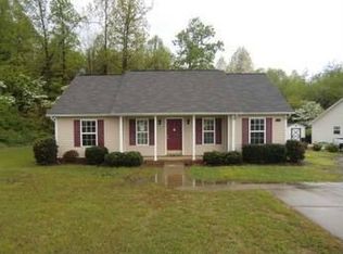 121 Gilcrist Ln, Troutman, NC 28166