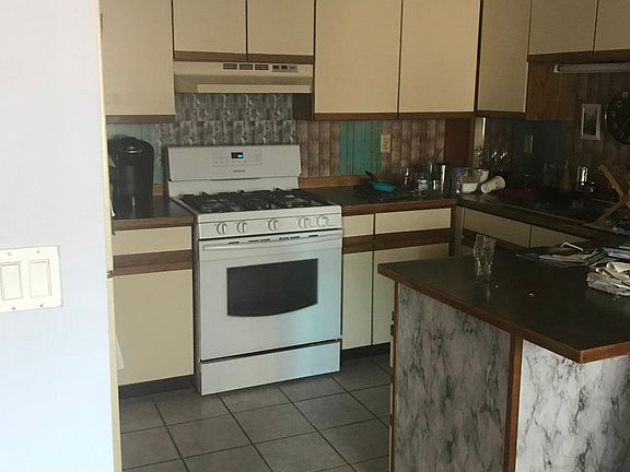 5th image of 14216 Green St