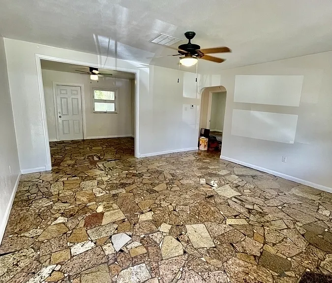 326 Chattanooga Dr — Photo 2