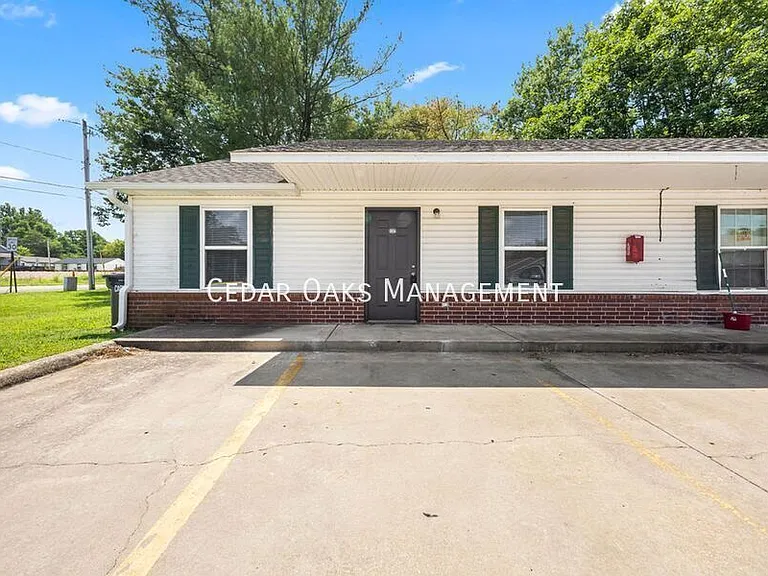 111 Josie Pl #B — Photo 18