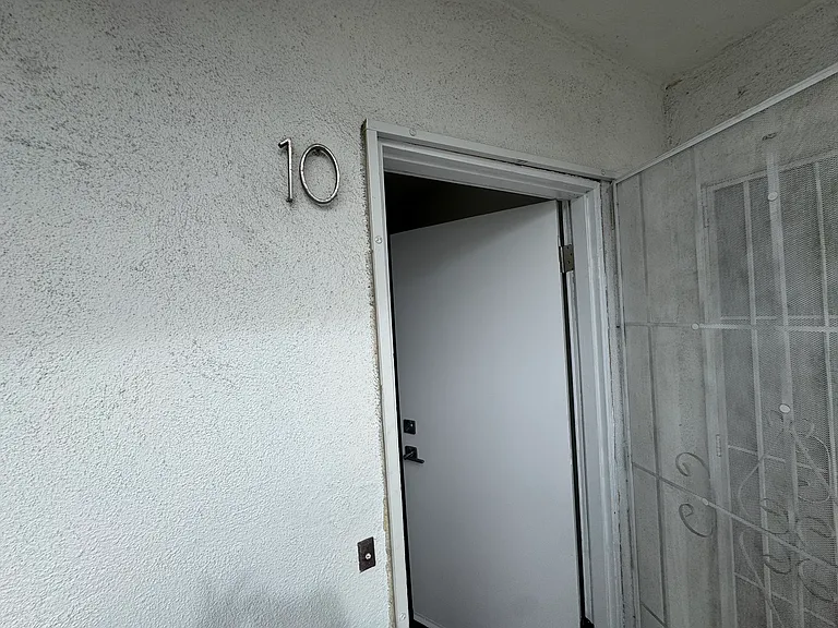 546 Cherry Ave #10 — Photo 6