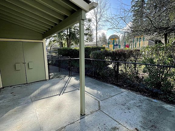 2nd image of 2833 Cascades Pass Blvd #5