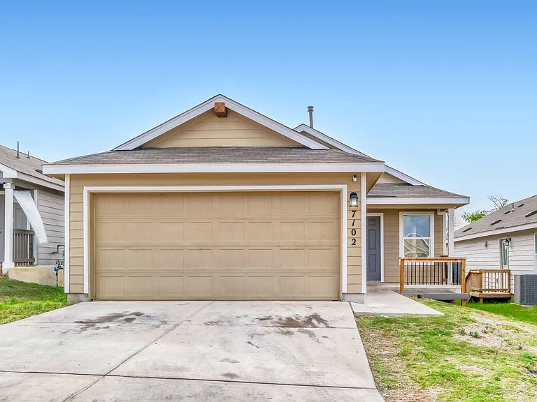 7102 Satellite Dr — Photo 23