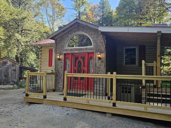 8365 VT Route 30, Jamaica, VT 05343
