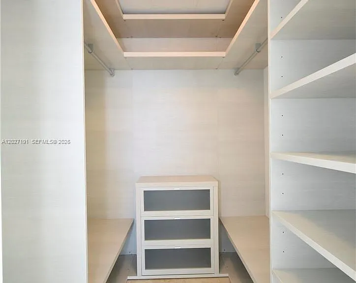 68 SE 6th St #2812 — Photo 6