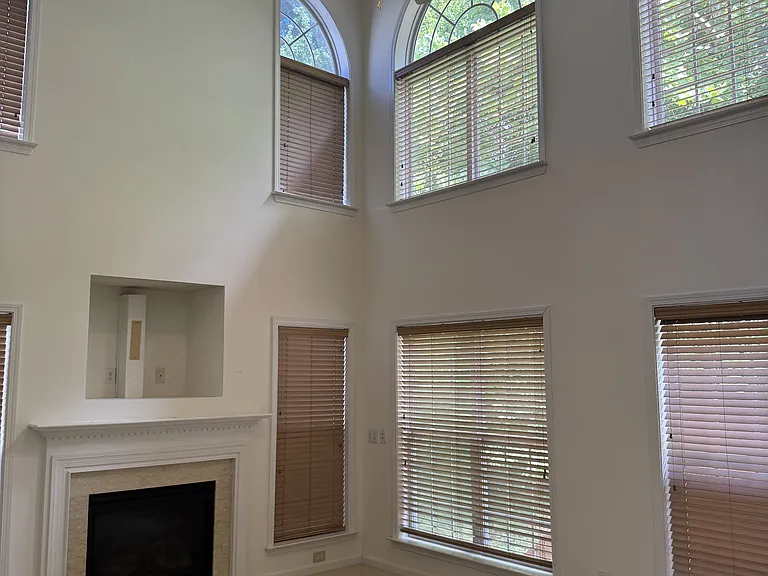 5265 Ivystone Ln — Photo 8
