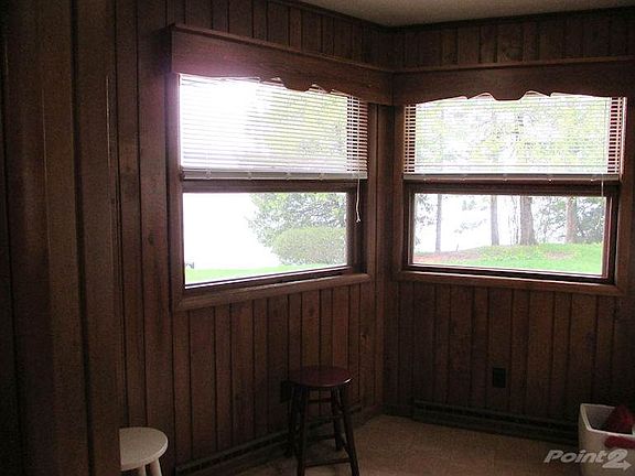 Van Schoiack Dining 1