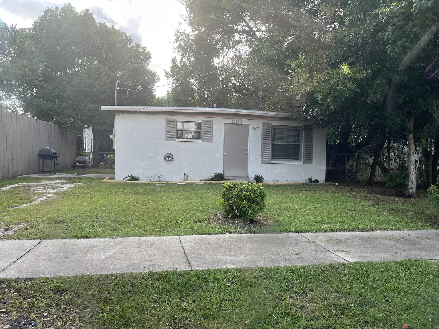 2 bed, 800 sqft, $1,400 — Photo 1
