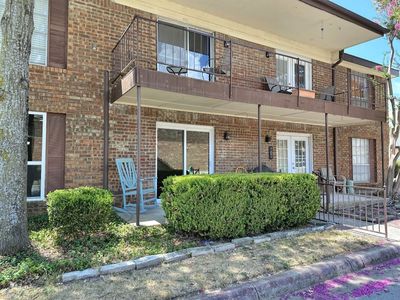 4026 Ridglea Country Club Dr APT 704, Benbrook, TX, 76126