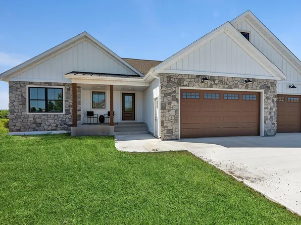 3214 Old Stone Way NE, Sauk Rapids, MN 56379