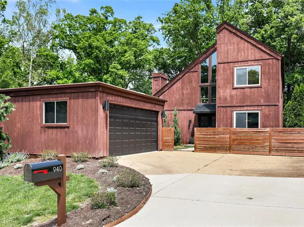 940 Barcroft Woods Ct, Ballwin, MO 63021