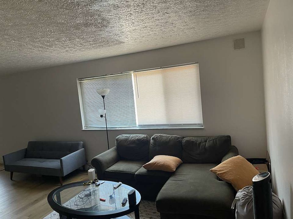 1st image of 402 Northwestern Ave #306