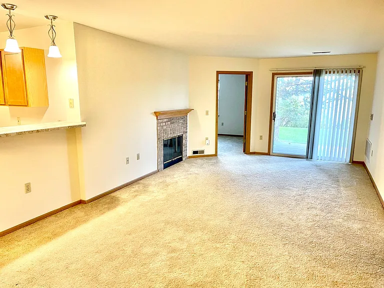 Stone Creek Apartments — Photo 14