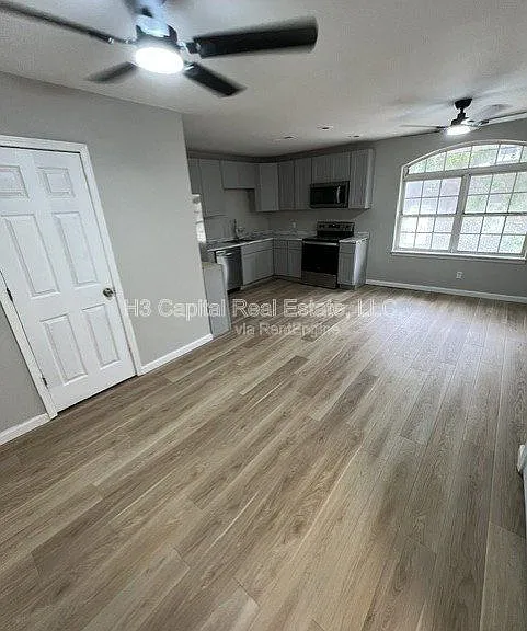 2453 Cleveland Blvd #R2 — Photo 2