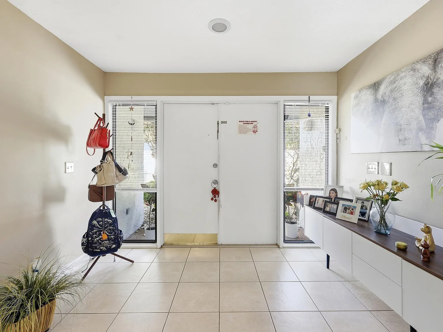 3 bed, 2.5 bath, 2324 sqft, $4,800 — Photo 4